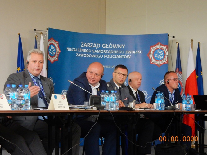 Drepturile poliţiştilor pe ordinea de zi a Conferinţei EPU la Varşovia!